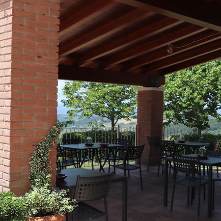 La Corte Dei Banchetti Gualdo Cattaneo Exterior foto