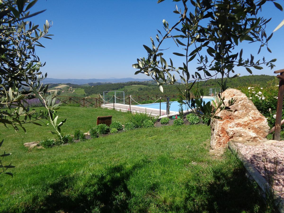 La Corte Dei Banchetti Gualdo Cattaneo Exterior foto